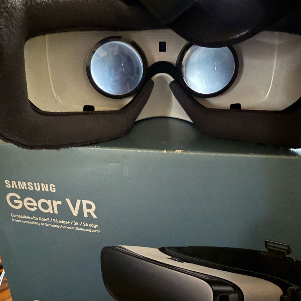 SAMSUNG GEAR VR